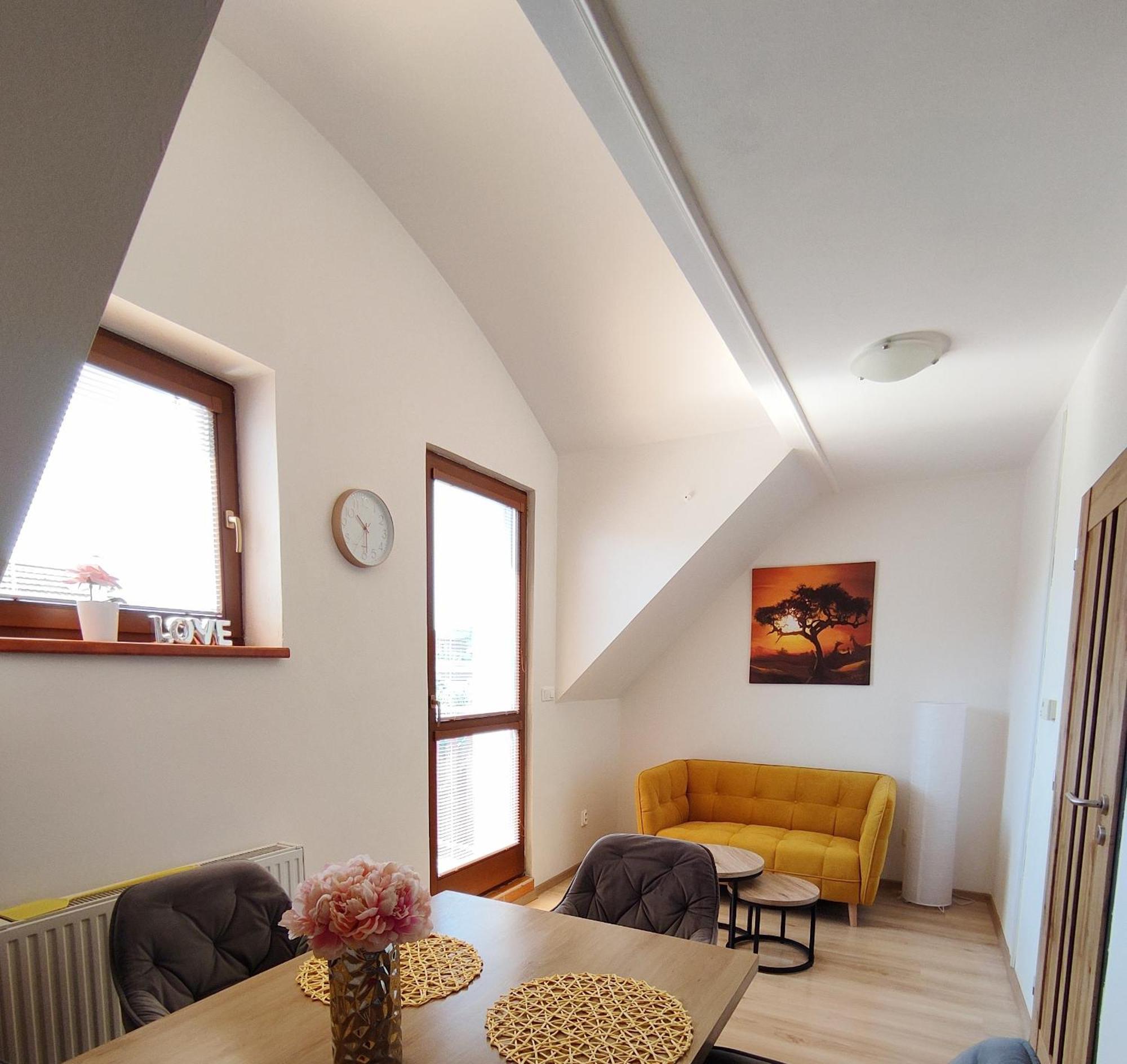 Ubytovani Ema Apartment Valtice Ngoại thất bức ảnh